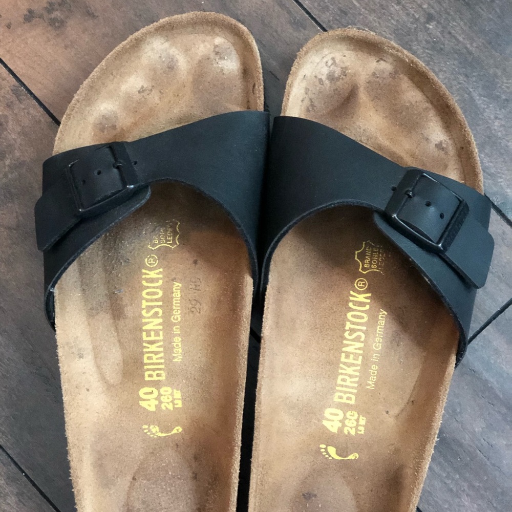 Birkenstock’s with black strap size 40